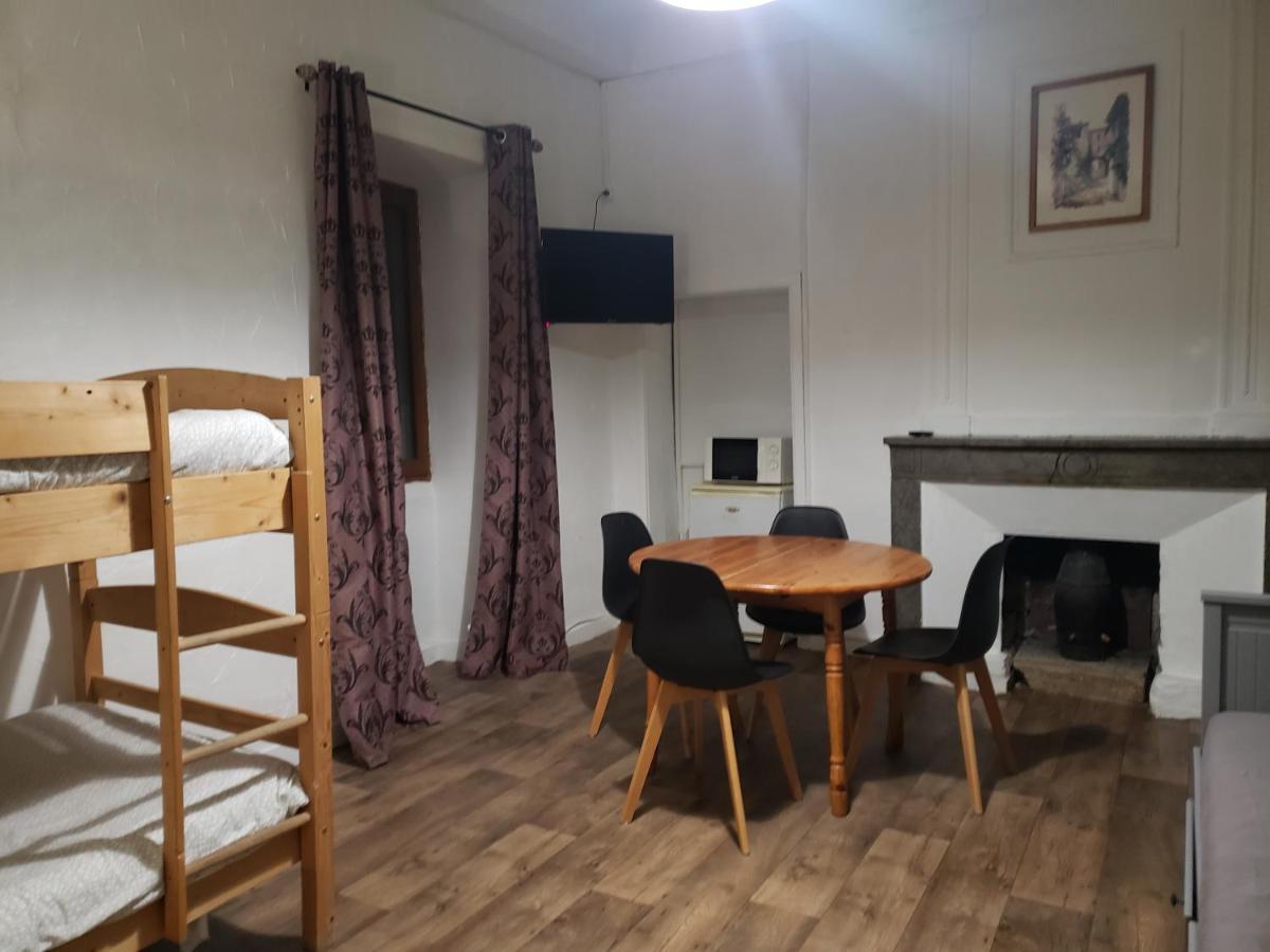Le Moulin D'Onclaire Camping Et Chambres D'Hotes Coux Buitenkant foto