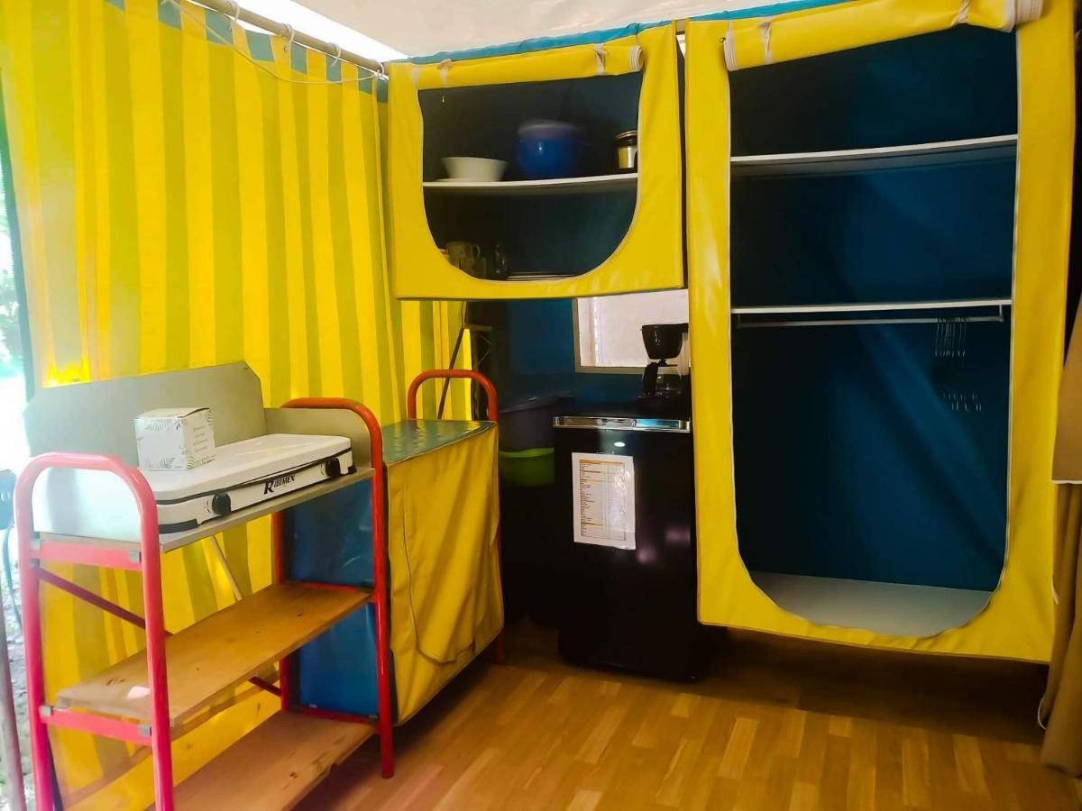 Le Moulin D'Onclaire Camping Et Chambres D'Hotes Coux Buitenkant foto