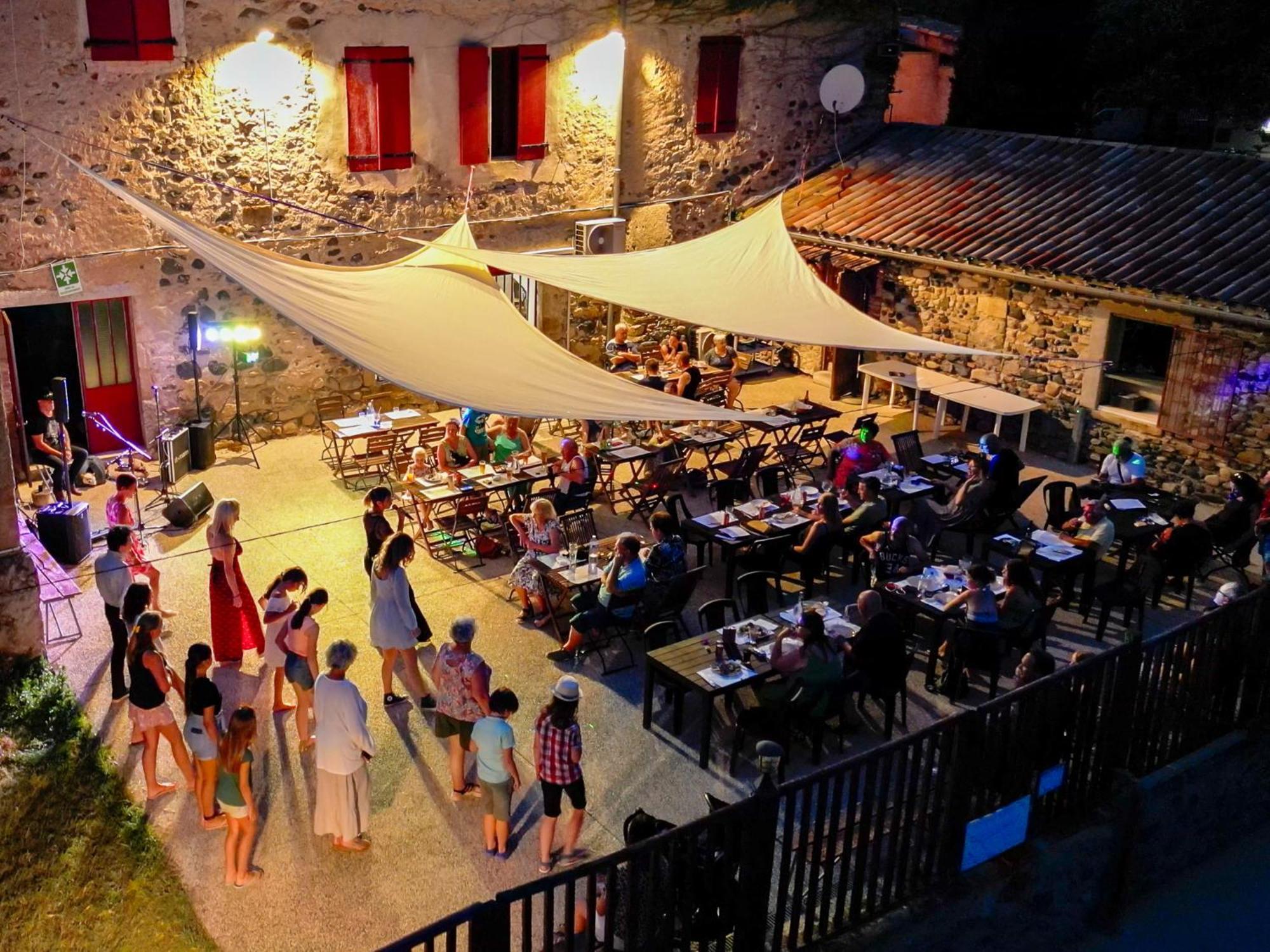 Le Moulin D'Onclaire Camping Et Chambres D'Hotes Coux Buitenkant foto