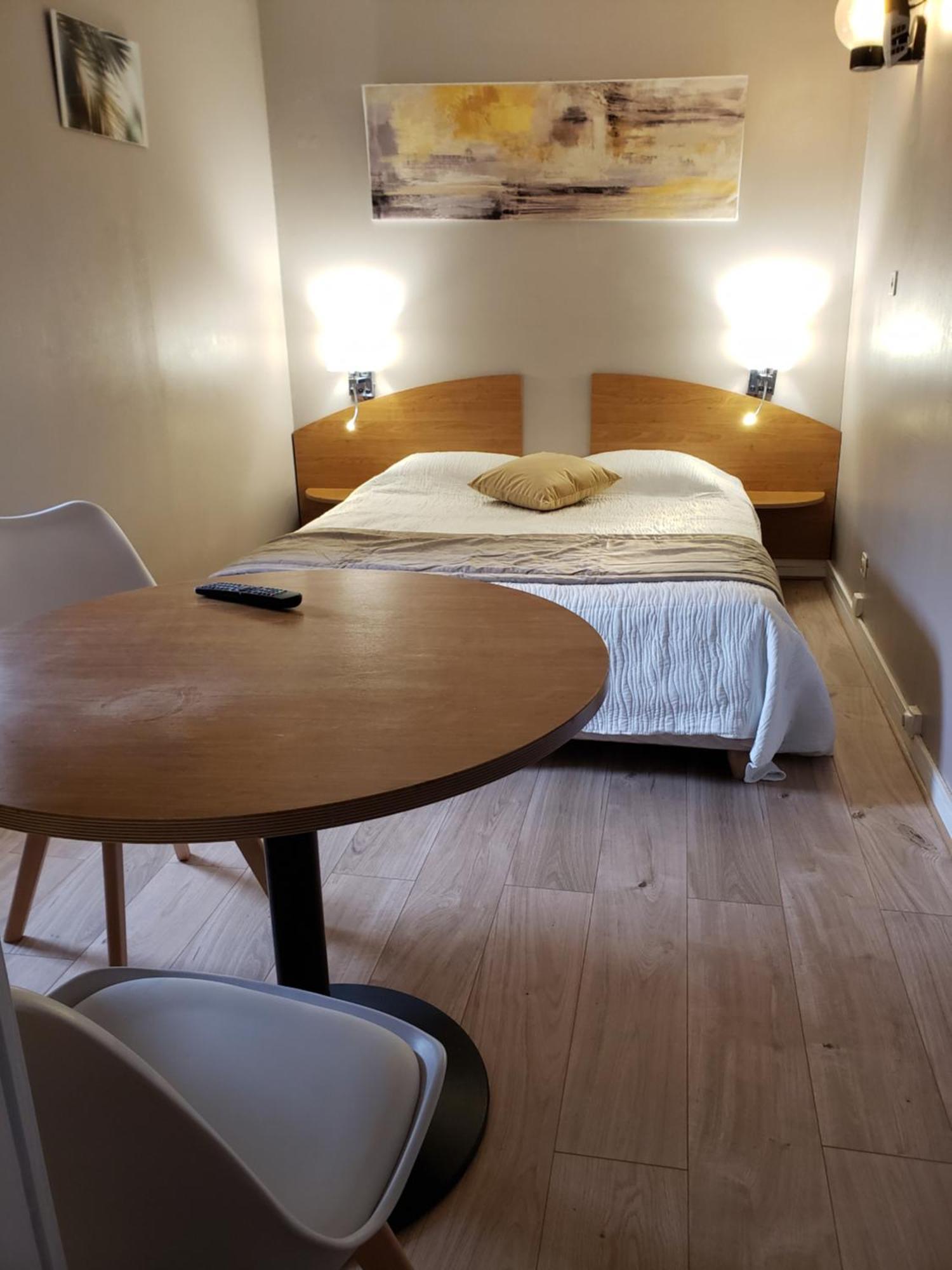 Le Moulin D'Onclaire Camping Et Chambres D'Hotes Coux Buitenkant foto